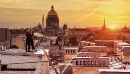 Экскурсия на крышу, парадные и дворы-колодцы Петербурга: всё включено