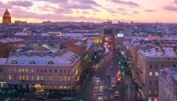 Выставка «Сквозь проспект» на Невском