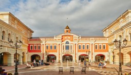 Индийские выходные в Outlet Village Пулково