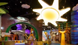 Акция в Angry Birds Activity Park «Два билета по цене одного»