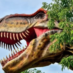 Музей динозавров «Динопарк» в парке Сказок