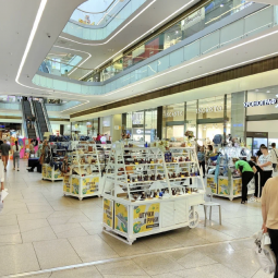 Арт-Маркет в ОХТА МОЛЛ апрель