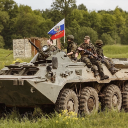 Праздник «День России» в семейном военно-историческом парке «Стальной Десант» 2025