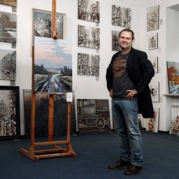 Выставка живописи Дмитрия Кустановича