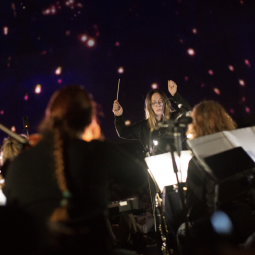 Мультимедийный шоу-концерт «Танцы во времени» в День всех влюбленных