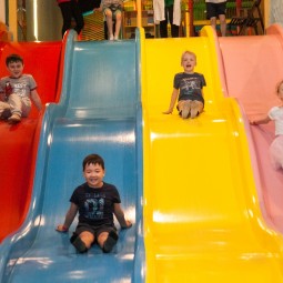 Весенние каникулы в парке Angry Birds Activity Park «Все включено» март 2022