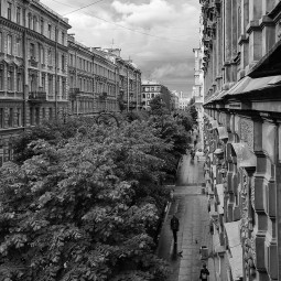 Выставка фотографии Елены Тополовской «Про город»