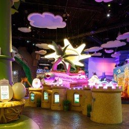 Акция Black Weekend в Angry Birds Activity Park