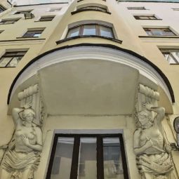 Экскурсия-прогулка «Секретные места Васильевского Острова: дворы, парадные и легенды»