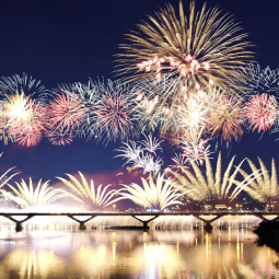 Салют на День Победы 2026 с теплохода!