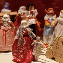 Выставка «Взрослым вход разрешен»