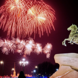 Салют 23 февраля к Дню защитника Отечества в Санкт-Петербурге 2026