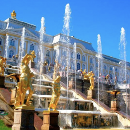 Пуск фонтанов в Петергофе 2025