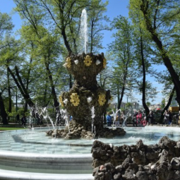 Открытие фонтанов в Летнем саду 2018