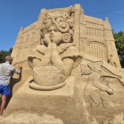 Фестиваль «Город песчаных скульптур» в парке 300-летия Санкт-Петербурга 2024