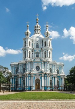 Воскресенский Смольный собор