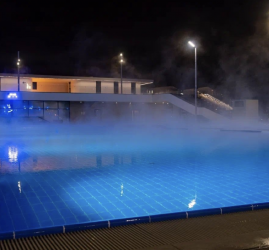 Открытый бассейн у Флагштока