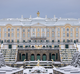 Бесплатное посещение «Петергофа» в Международный женский день 2026