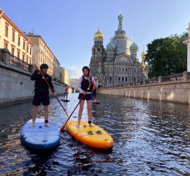 Прогулки на САП-борде в Санкт-Петербурге