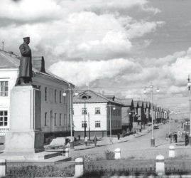 Выставка «В ритме трудового фронта. Заполярная Воркута героическому Ленинграду»