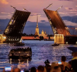 Экскурсия «Острова, Финский залив и развод мостов на теплоходе МОНАРХ»