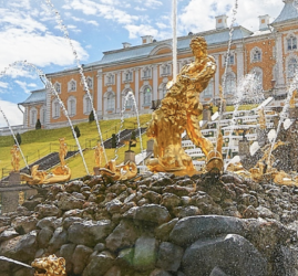 Торжественный пуск фонтанов в Петергофе 2026