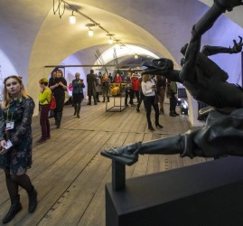 Выставка «Радикальная текучесть. Гротеск в искусстве»
