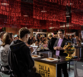 Фестиваль чая и кофе и подарков в Севкабель Порту 2025