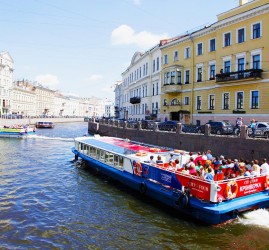 Старт круизной навигации на Неве лето 2020