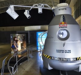 Выставка «Оригинальная капсула Red Bull Stratos»