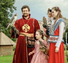 Семейный фестиваль «Былины и Богатыри в Ивангородской крепости»