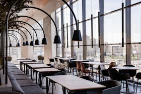 Интерьер ресторана Фудхолл CITY FOOD 