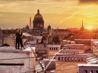 Экскурсия на крышу, парадные и дворы-колодцы Петербурга: всё включено