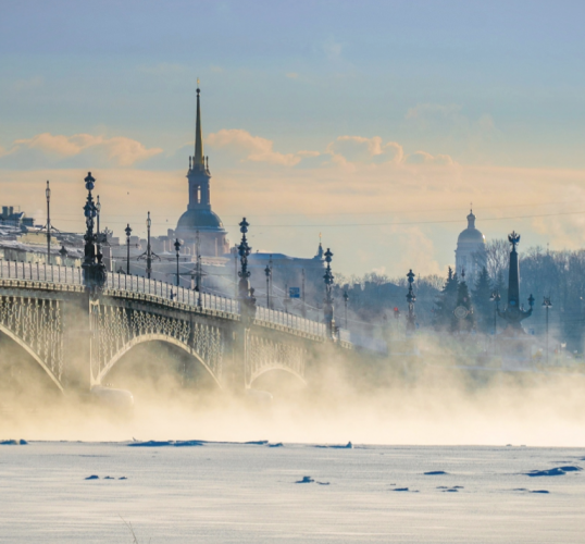 питер гуляет песня. прогулка по питерским крышам. где можно гулять по питеру. фотосессии на крышах петербурга. кирилл рихтер личная жизнь.