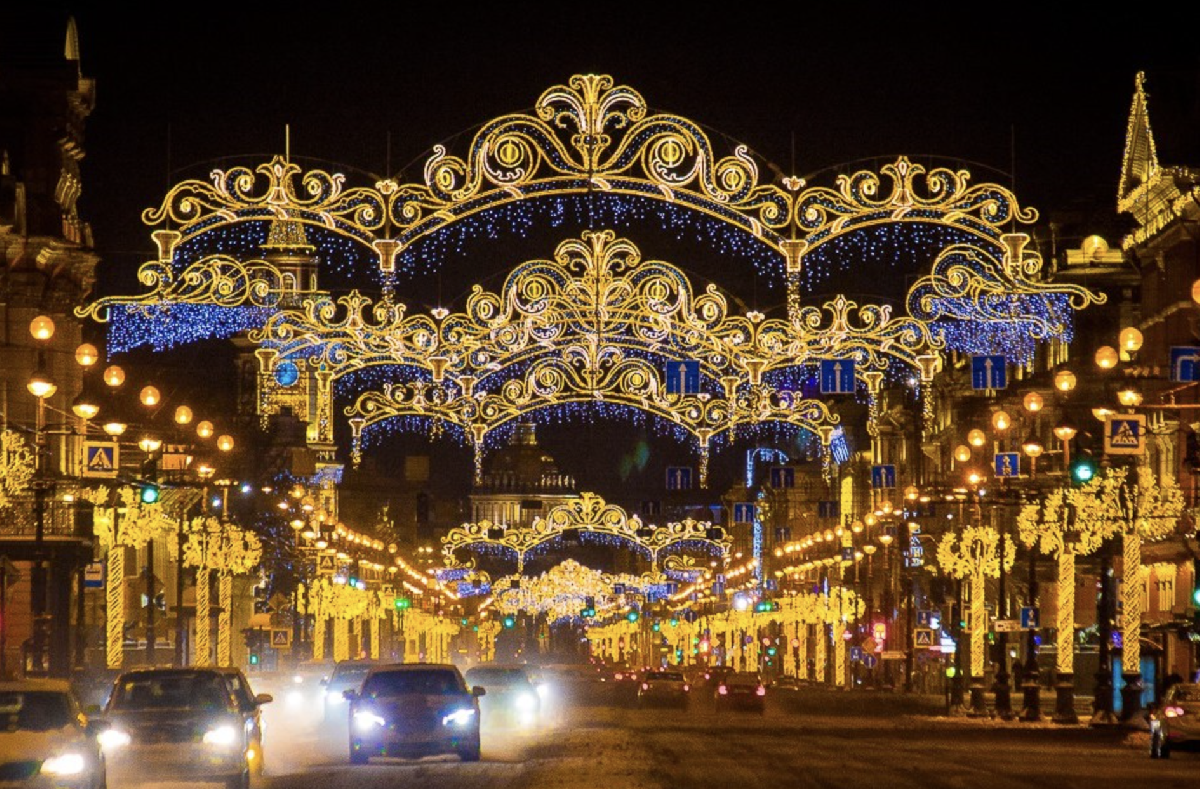 Новогодний Петербург и самые красивые ёлки города 2026