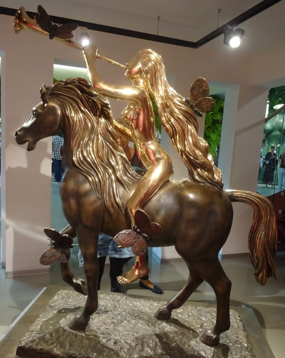 Выставка «Скульптуры Сальвадора Дали»