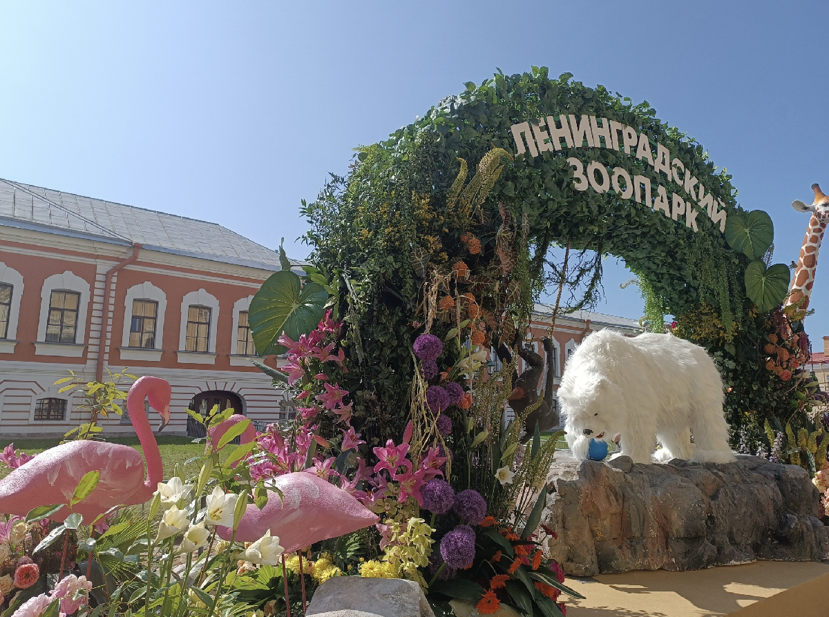 Фестиваль цветов и духовых оркестров в Петропавловской крепости 2026