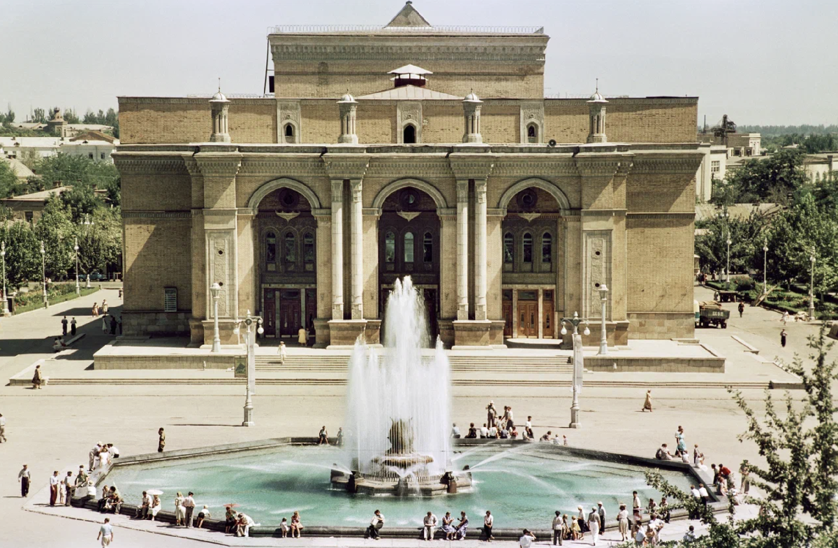 Выставка «Страна Наума Грановского»