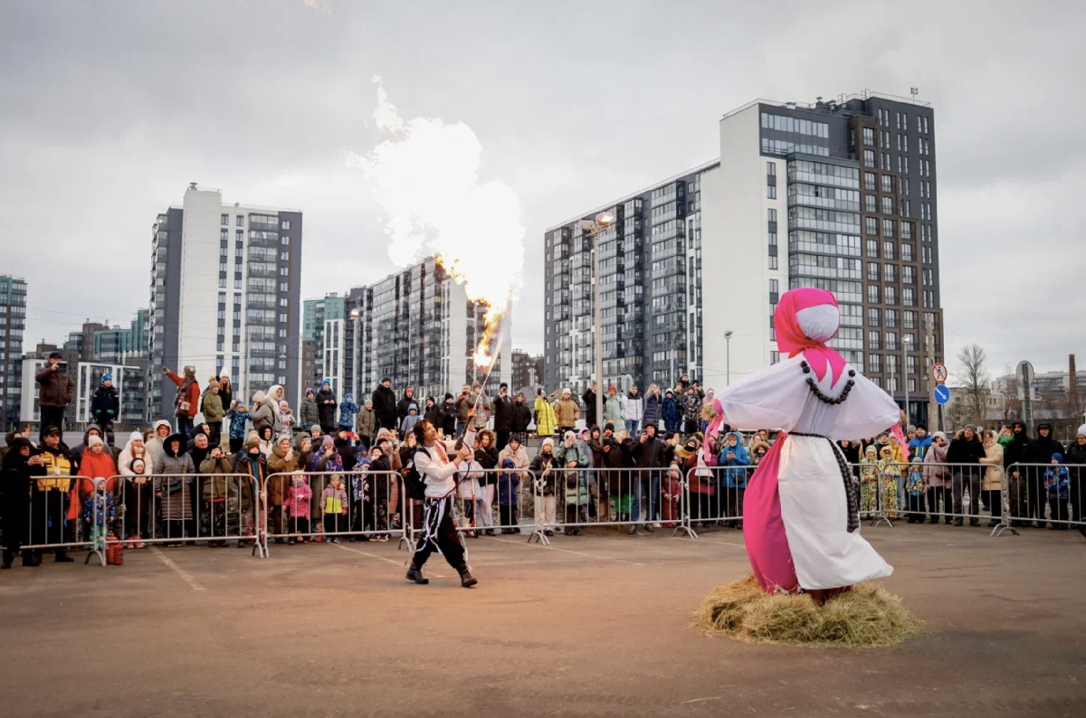 Праздник Масленица в ТРК Охта Молл