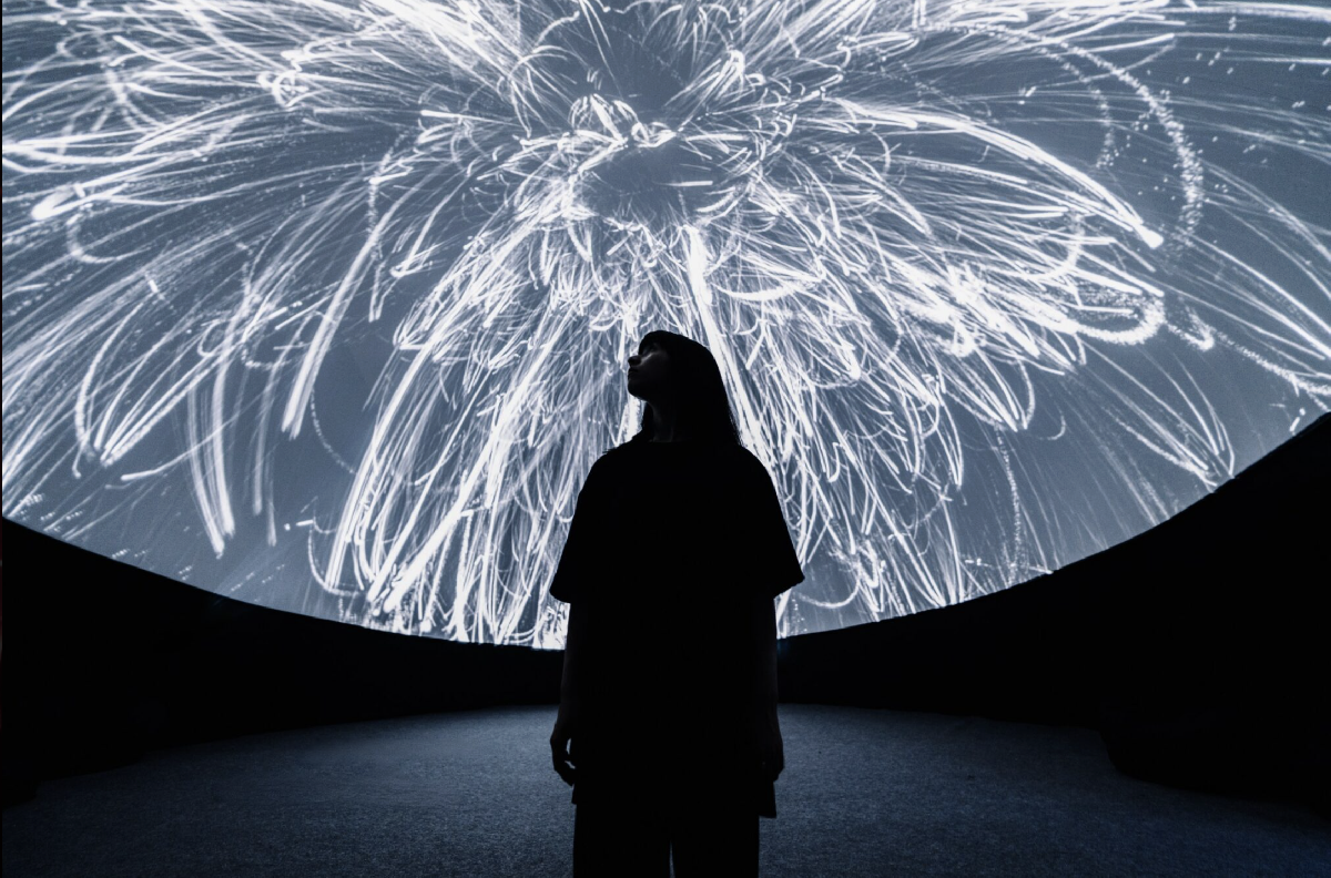 Выставка медиаискусства «Траектория интервалов»