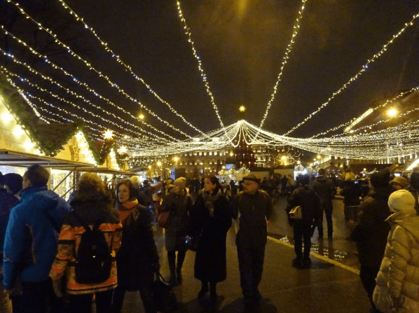 Рождественская ярмарка в историческом центре Санкт-Петербурга 2020