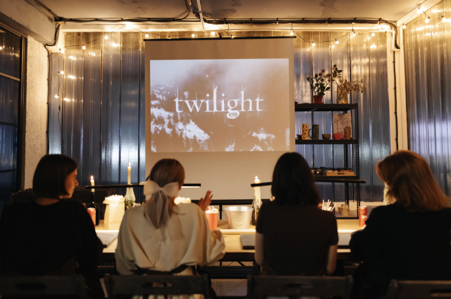 Акция «Горячая апрельская «Черная пятница» в творческих студиях Артиста»