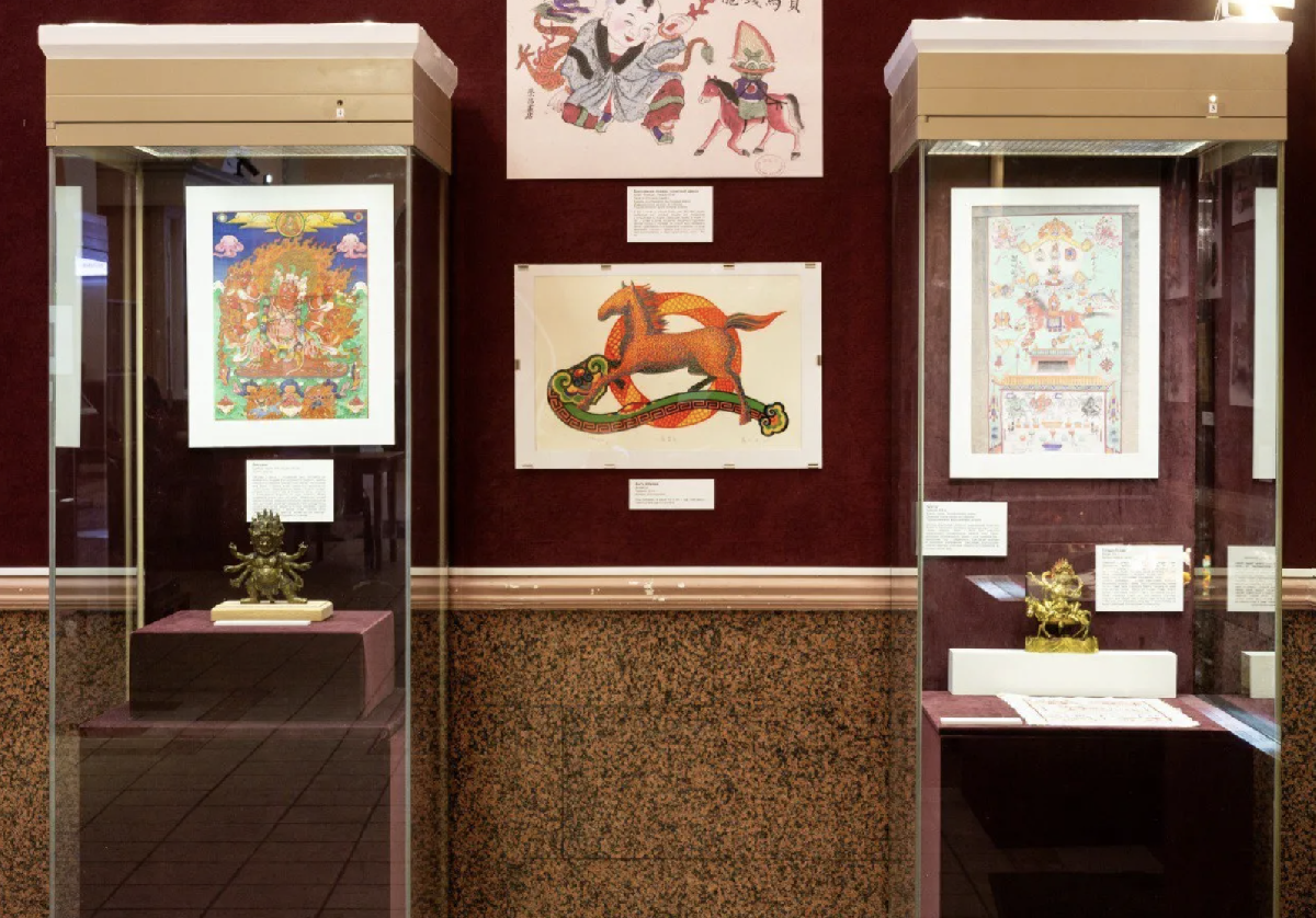 Выставка «Красный конь»