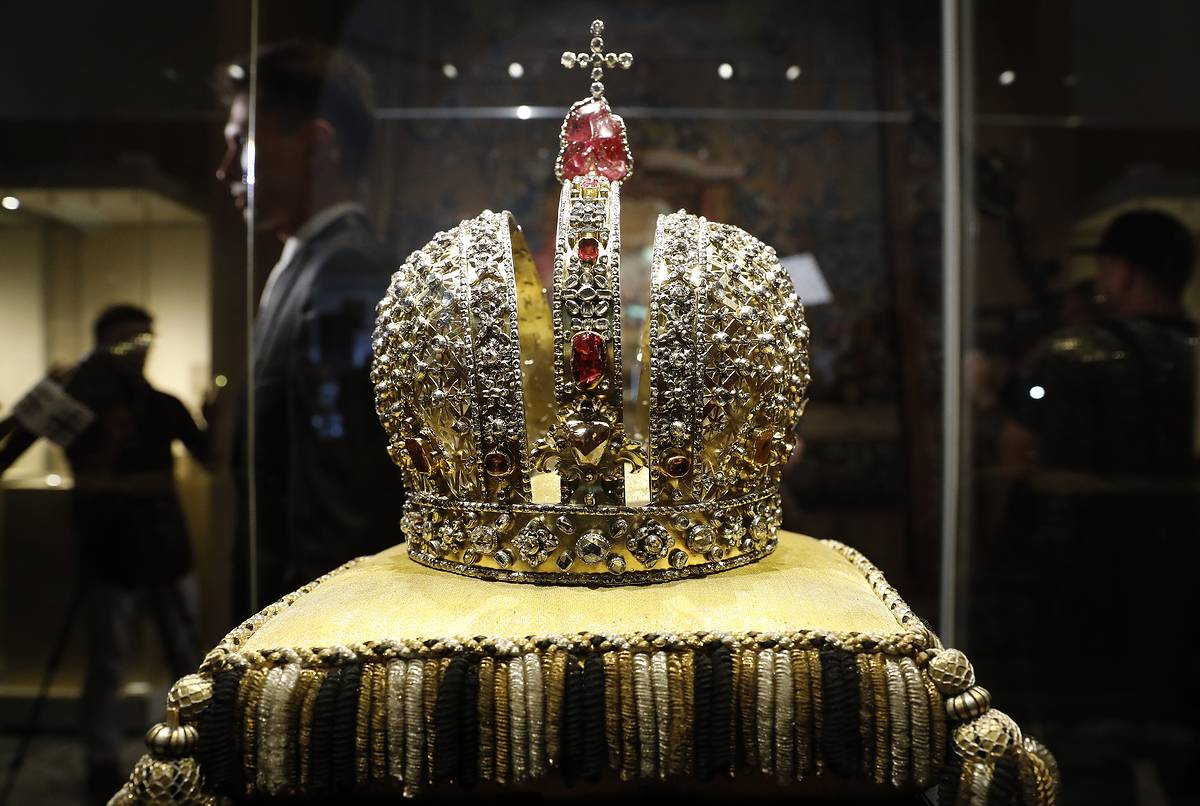 Корона российской империи алмазный фонд фото