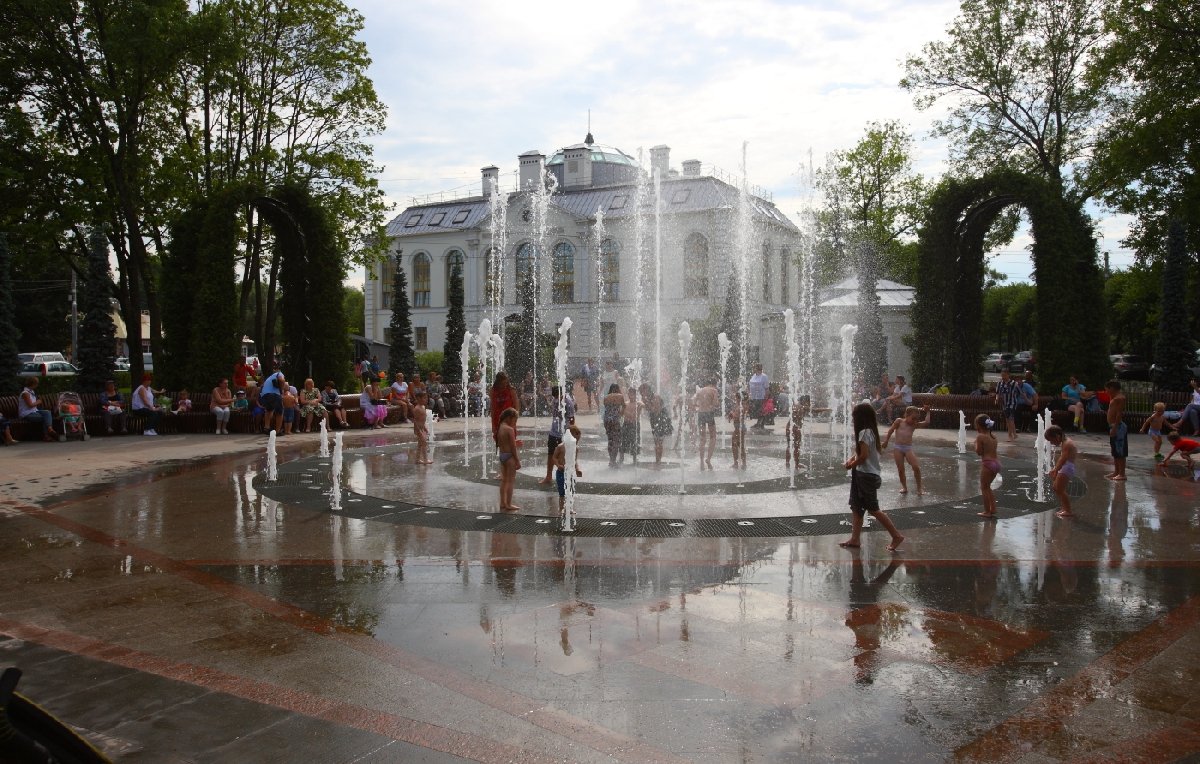 График работы светомузыкальных фонтанов в Санкт-Петербурге 2020