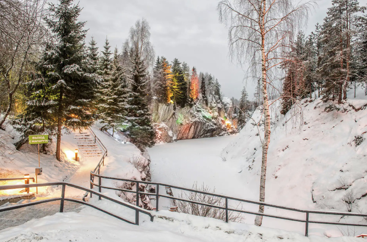 Экскурсия «В Карелию в мини-группе. Рускеальский мрамор и тот самый ретропоезд»