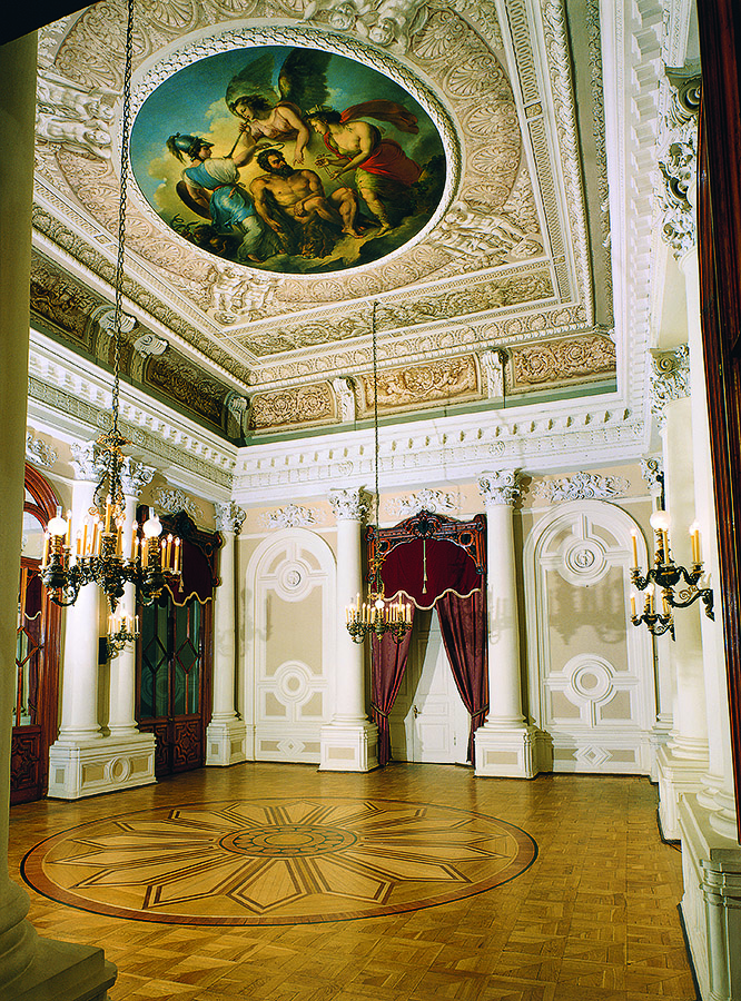 Экскурсия по залам Юсуповского дворца