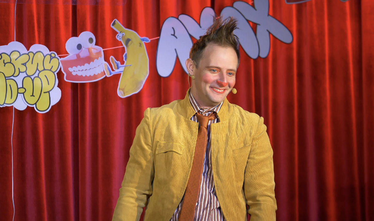 Стендап для детей: семейное комедийное шоу выходного дня