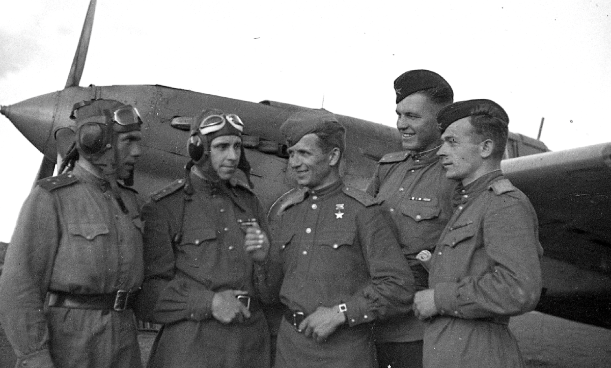 Выставка «Алексей Зинченко — Герой Советского Союза»