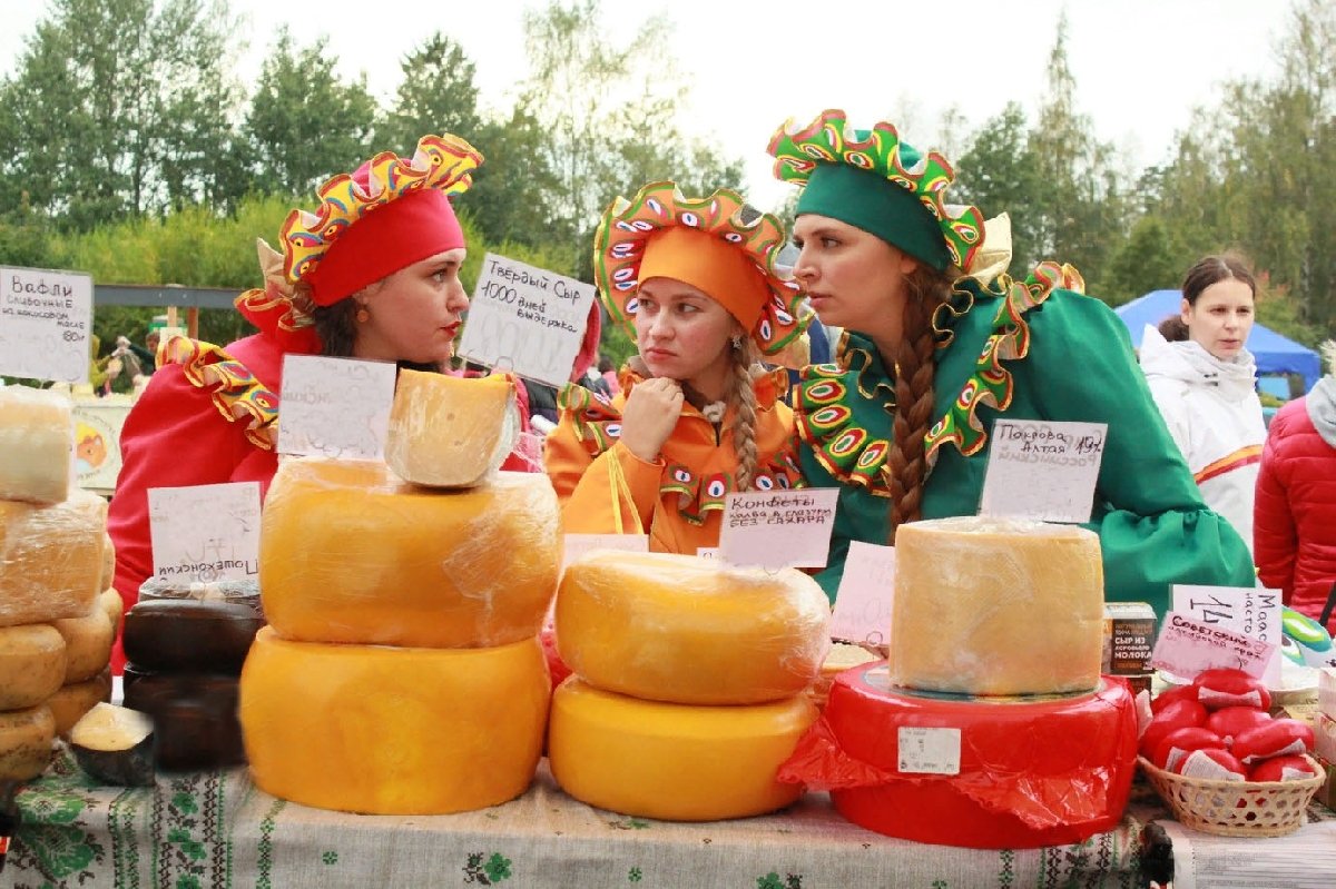 Фестиваль «Сырная деревня»